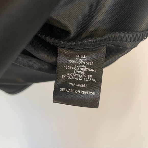 Torrid Faux Leather Block Smocking & Ruffle Cropped Tank Size 1 (14/16, 1X) - Picture 6 of 6